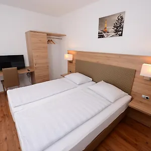 3* Hotel Linde